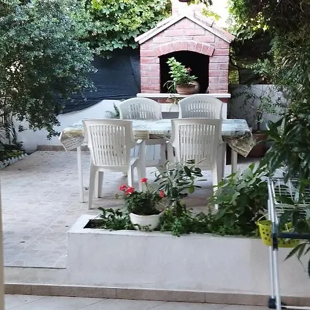 Maskaric Daire Cavtat